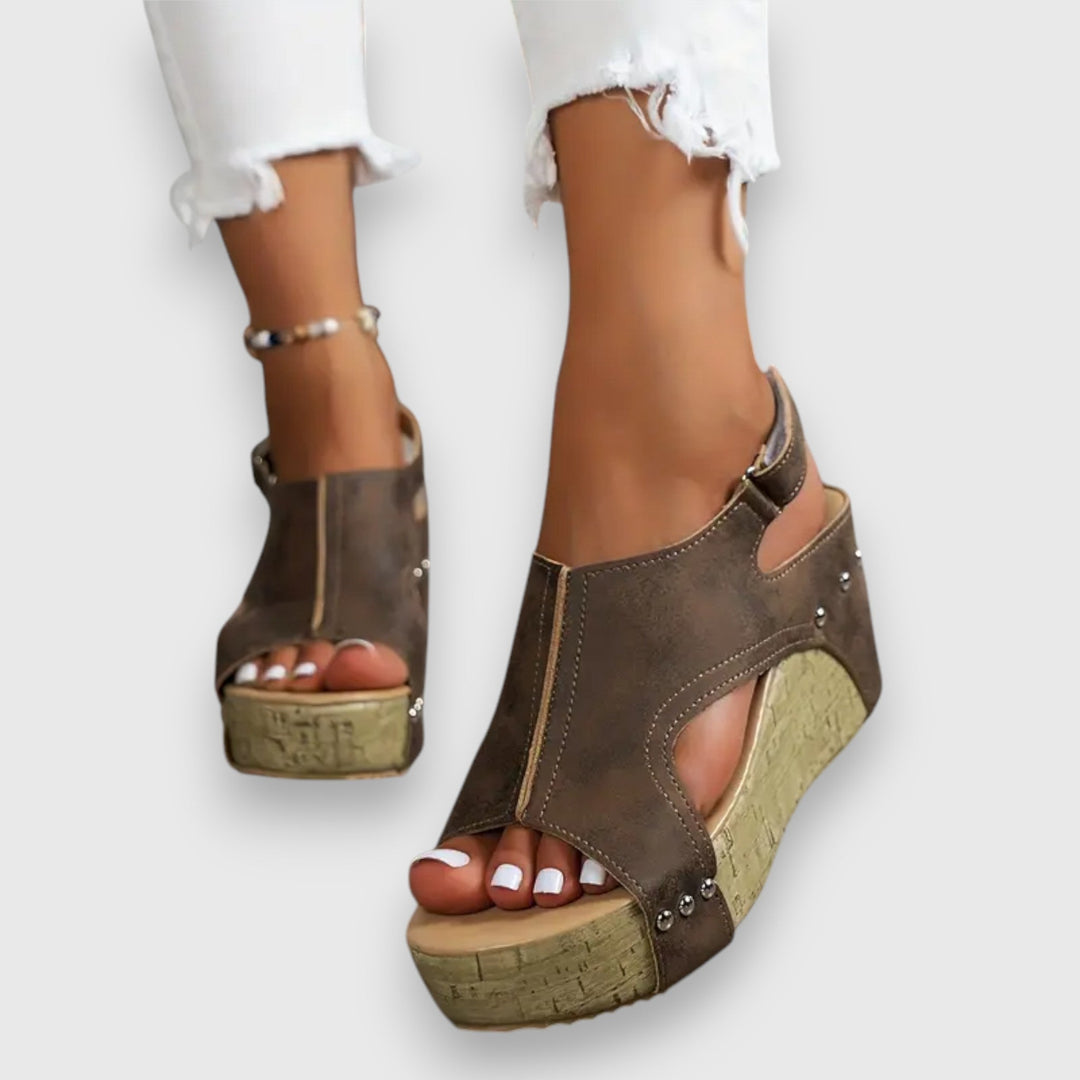 Mia – Vintage platform szandál
